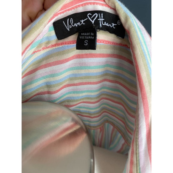 Pastel striped button-down shirt - Picture 5 of 5